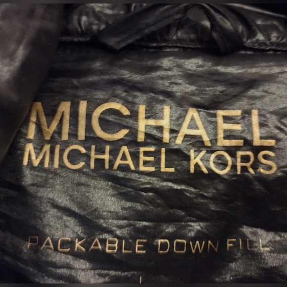 Michael Kors lightweight puffy coat - Picture 4 of 4